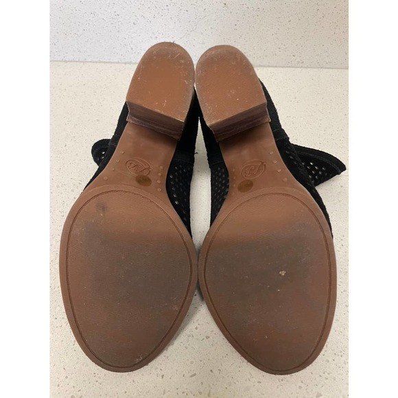 Lucky Brand Peep Toe Perforated Black Boot - Size 9 - Picture 5 of 11